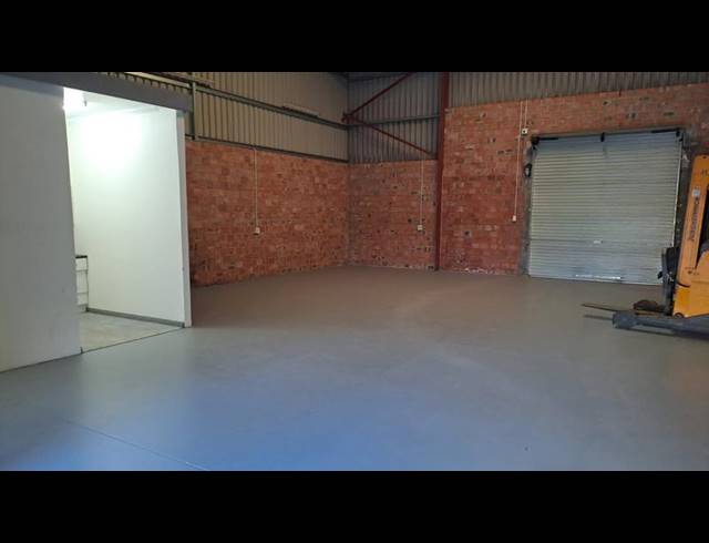 BUSINESS PROPERTY TO RENT IN COTSWOLD